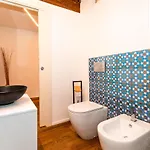 Guesthost - Stylish Quardilatero Flat Apartman *
