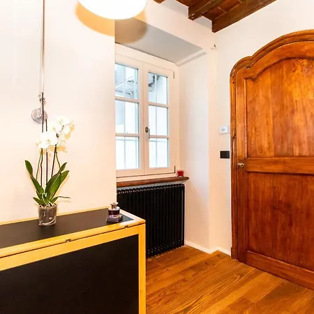 Stylish Quardilatero Flat * Turin