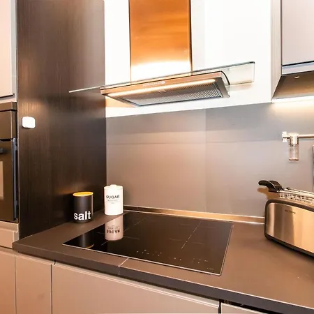 Stylish Quardilatero Flat Apartment Turin