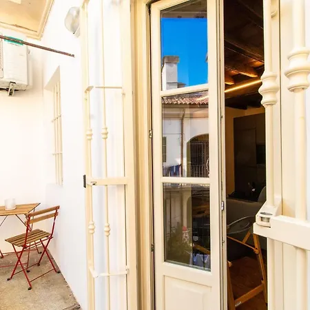 Apartament Guesthost - Stylish Quardilatero Flat Turyn