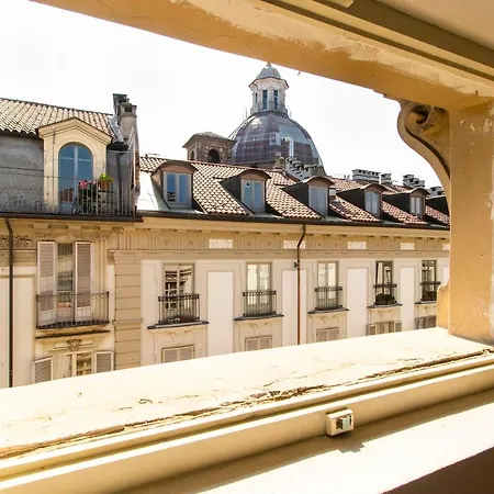 Guesthost - Stylish Quardilatero Flat Турин