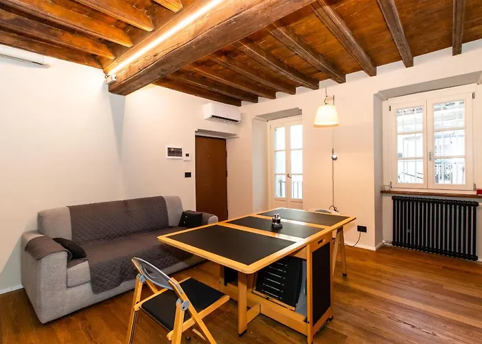 Guesthost - Stylish Quardilatero Flat Turin