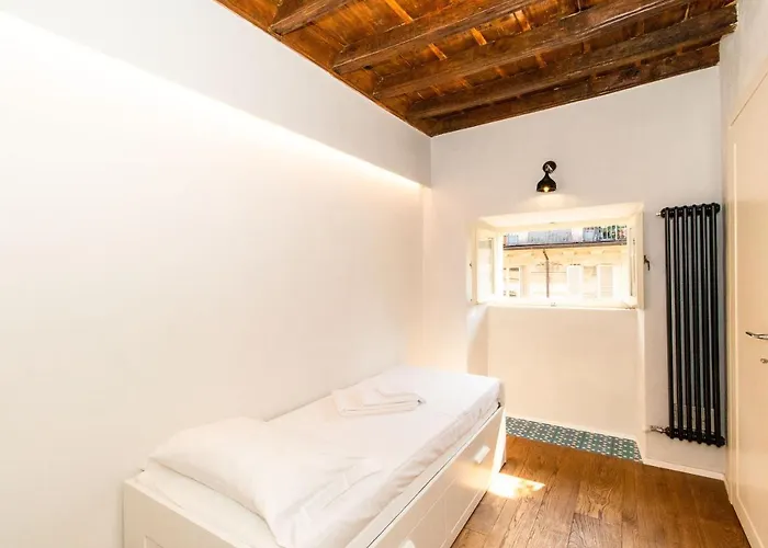 Guesthost - Stylish Quardilatero Flat Lägenhet *