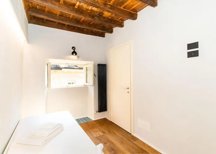 Guesthost - Stylish Quardilatero Flat Lägenhet